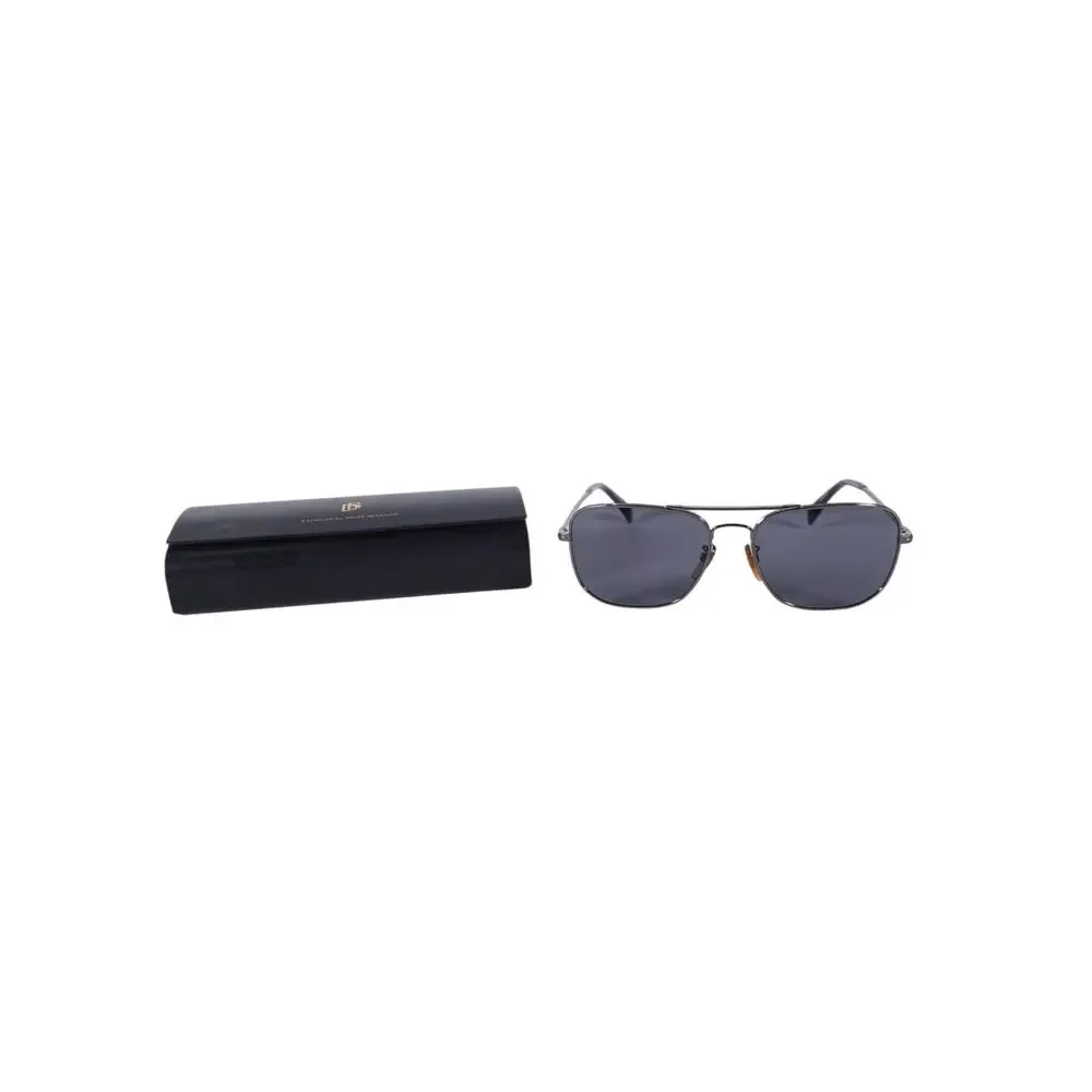 DAVID BECKHAM EYEWEAR built guy